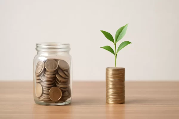 Ahorro vs inversión: cuál es la diferencia y cuándo usar cada uno