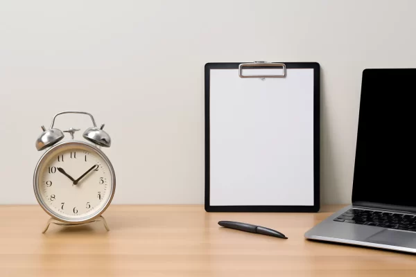 Cobrar por hora vs cobrar por proyecto como freelance